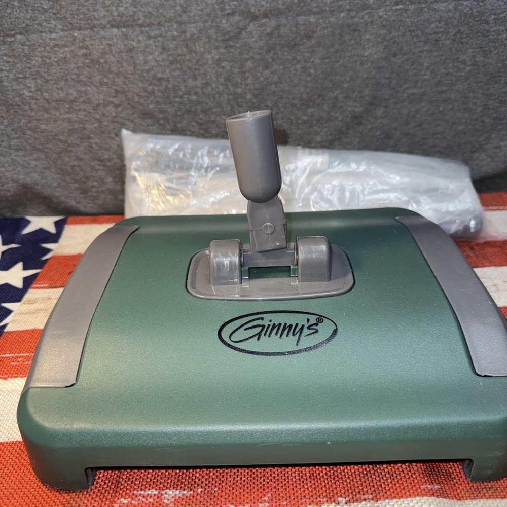 Ginny Floor Sweeper